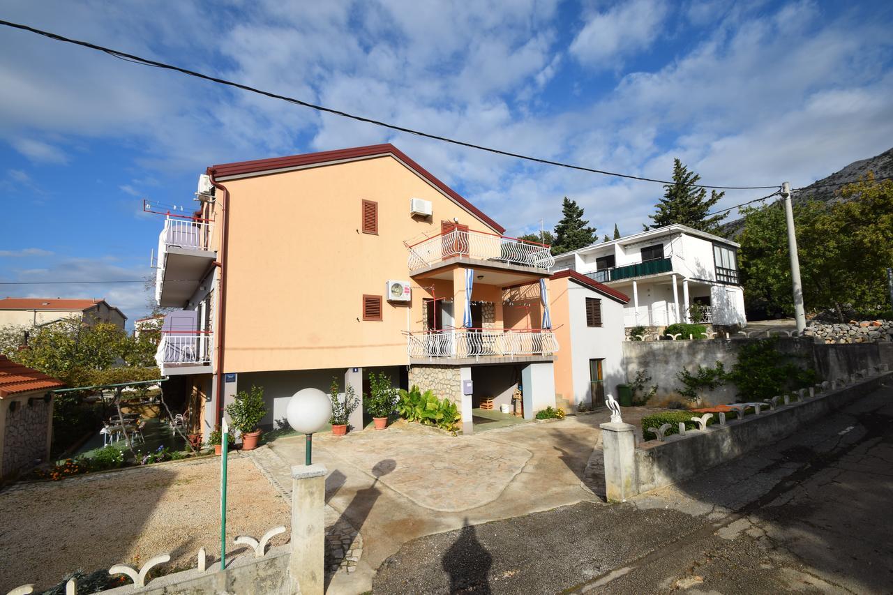 Apartments Mira Starigrad Paklenica Exterior foto