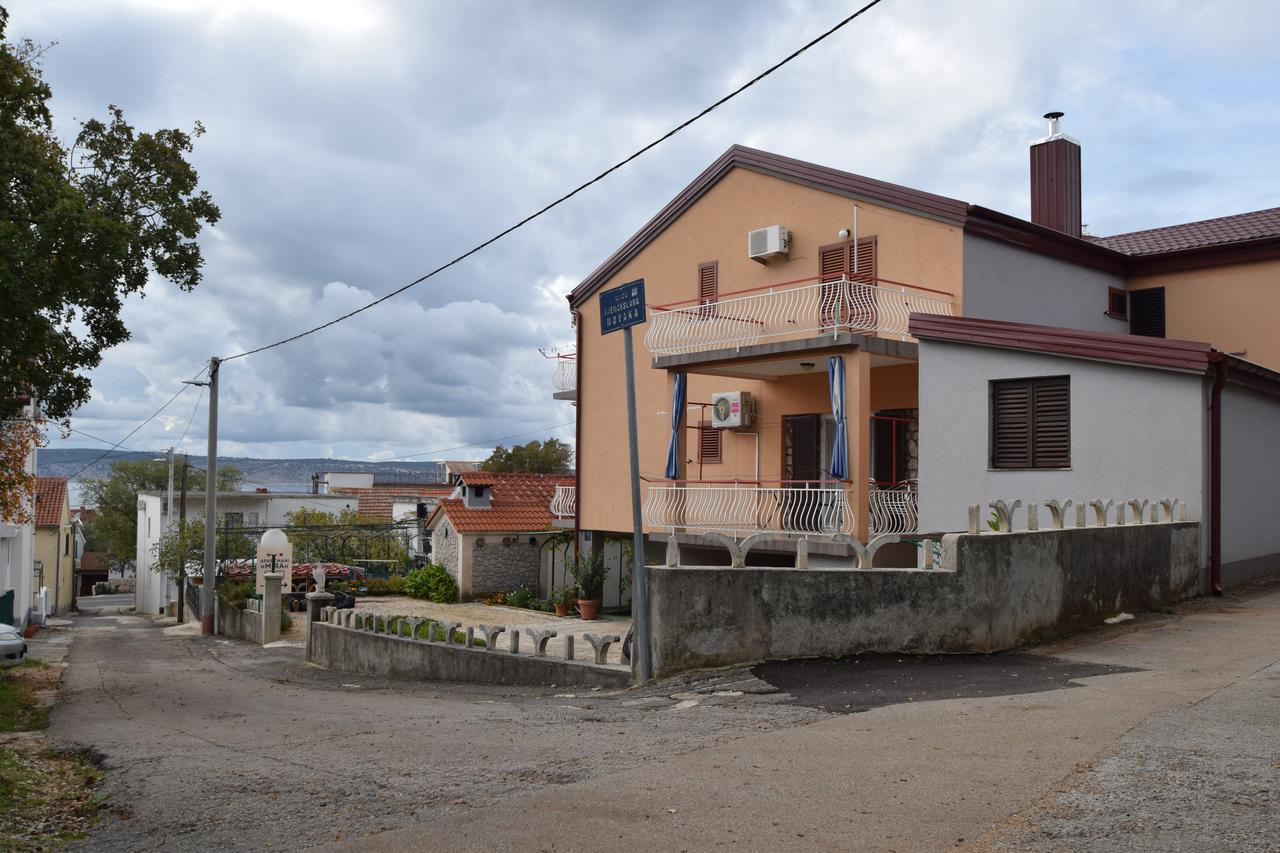 Apartments Mira Starigrad Paklenica Zimmer foto